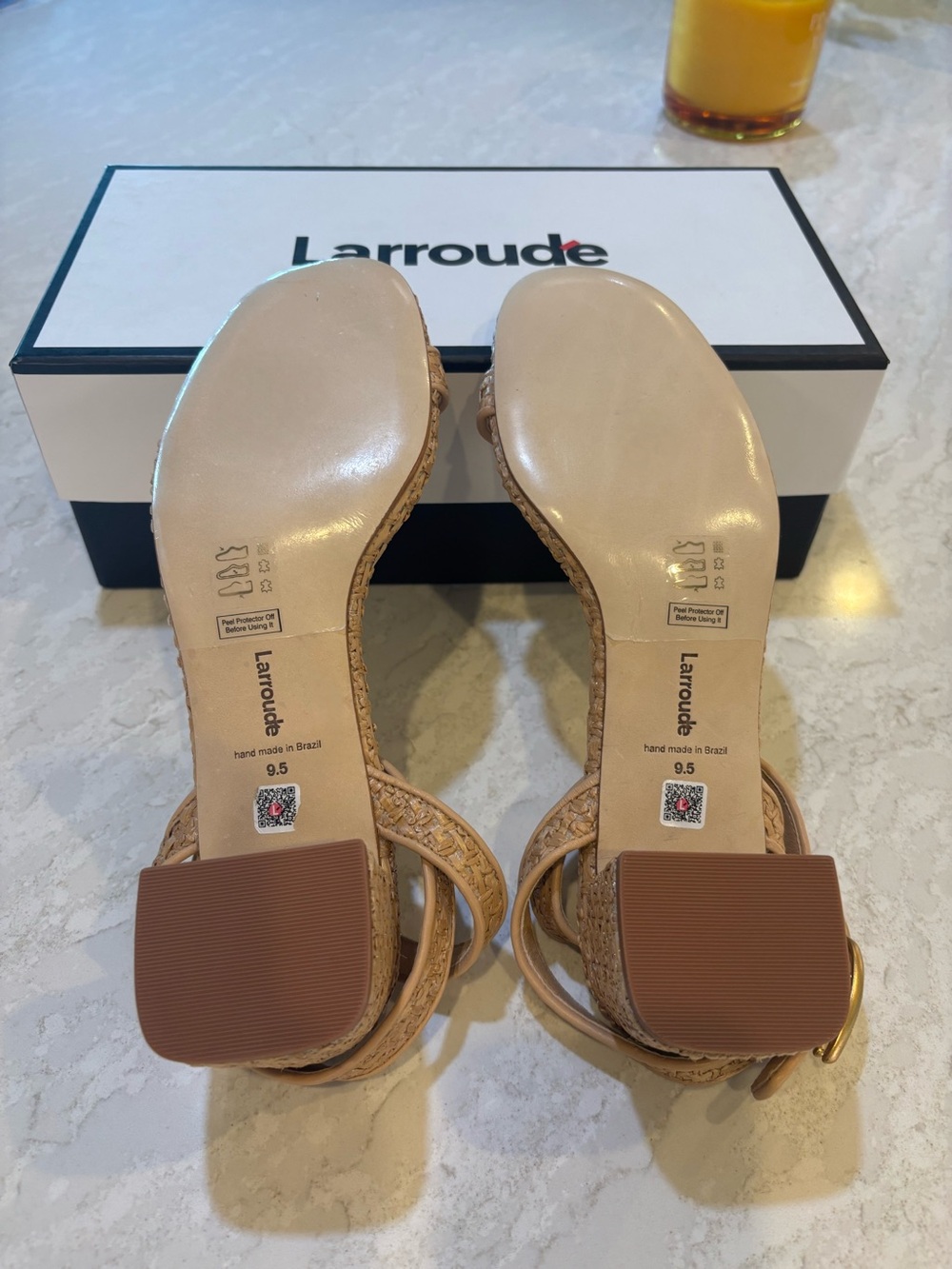Larroudé Verona Block Sandal In Beige Leather and Natural Raffia - Picture 11 of 11